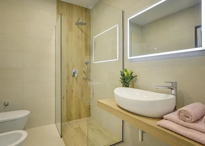 In With Swimming Pool Villa
