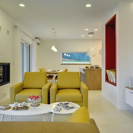 In Pula With Swimming Pool * Pula